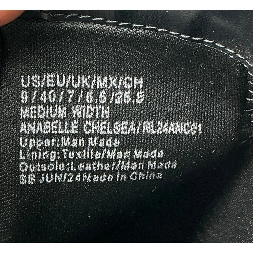 Kenneth Cole Reaction Size 9 Chelsea Boots Black Side Zip NEW Anabelle $70